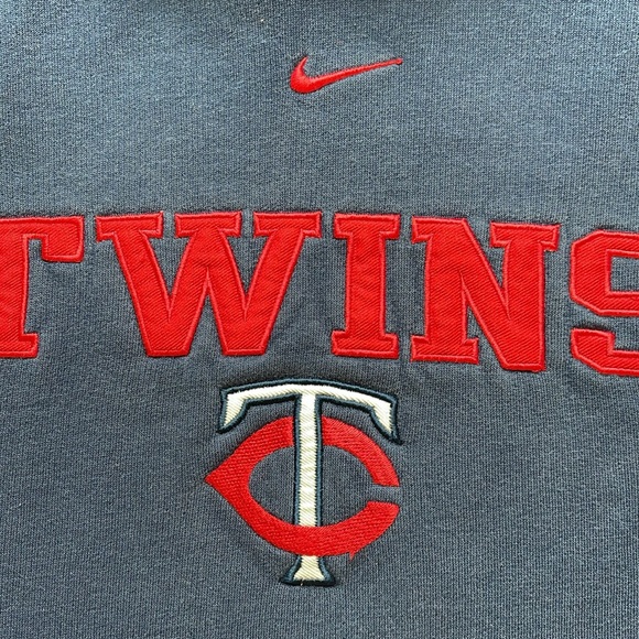 Vintage 90s Team Nike Cut & Sew Embroidered Minnesota Twins Hoodie - Picture 4 of 9